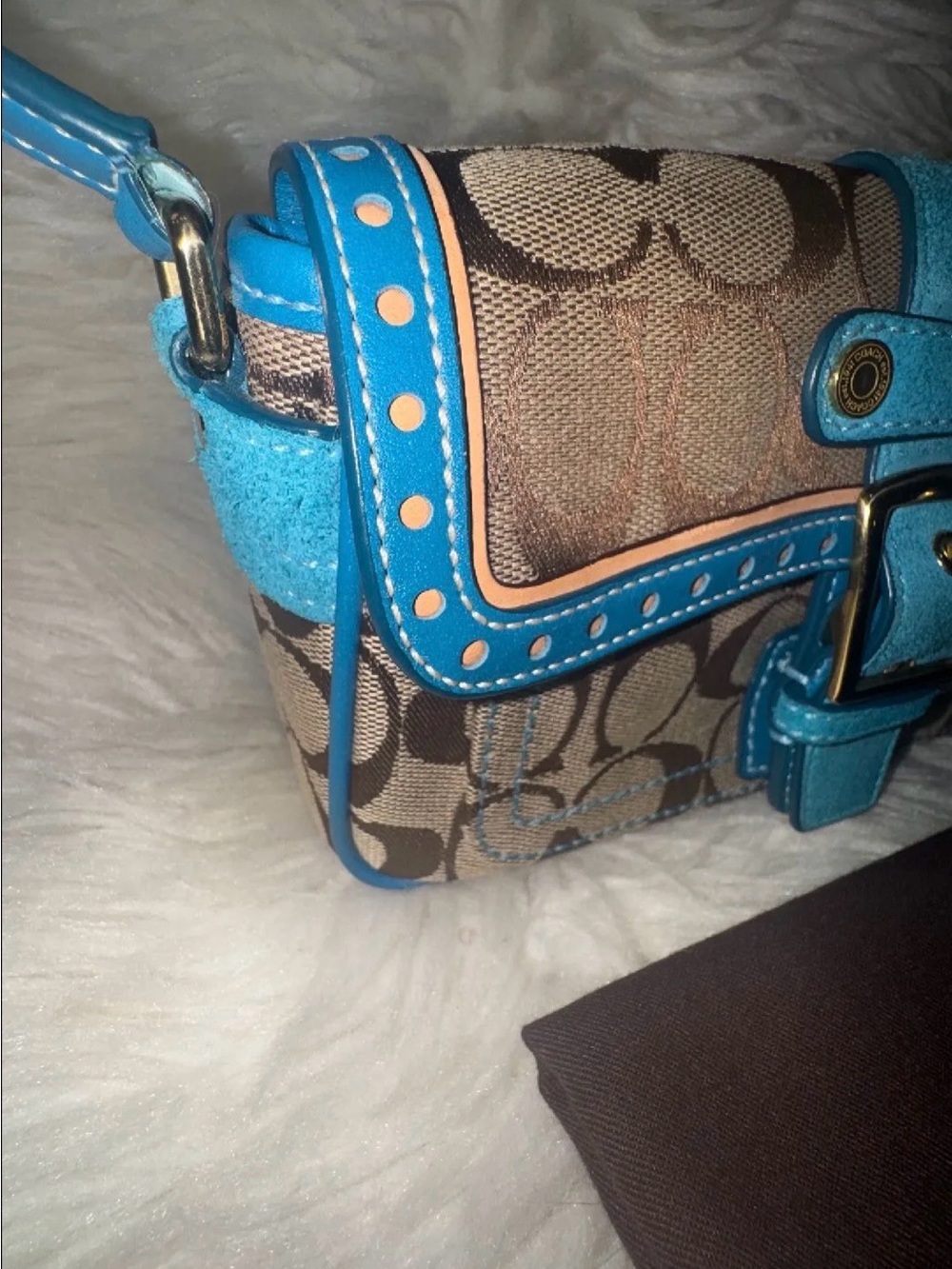Vintage Y2K Coach SOHO Signature Canvas Crossbody - Picture 4 of 12